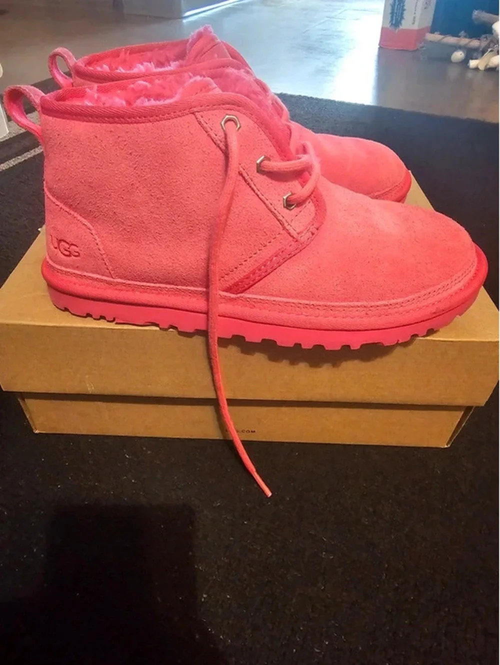 UGG Neumel Chukka Boots 8